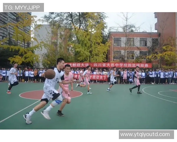 深度对话：探索陈秀英的篮球人生与奋斗历程