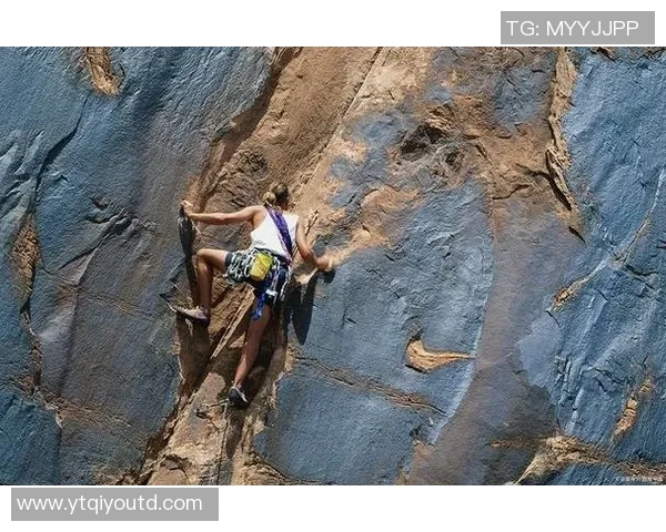 北京攀岩队耐力训练揭秘:如何在高强度挑战中锻炼意志与体能 北京攀岩队耐力训练揭秘:如何在高强度挑战中锻炼意志与体能