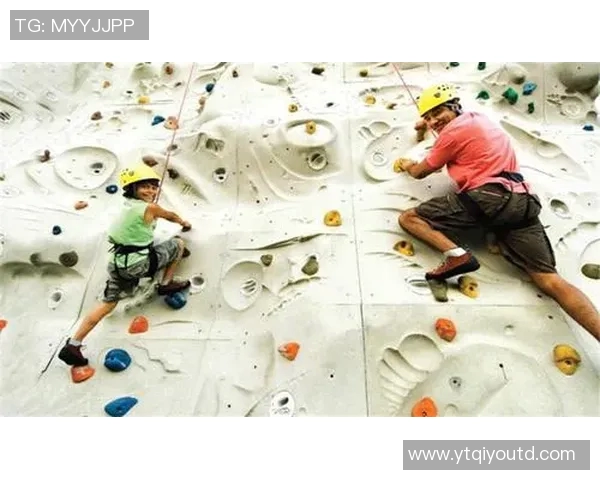 南京攀岩队在世界街舞大赛中的耐力表现引发热议与赞赏 南京攀岩队在世界街舞大赛中的耐力表现引发热议与赞赏