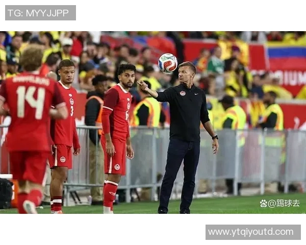 足球明星颠球秀展现技巧与魅力引领球迷热潮与激情的完美结合 足球明星颠球秀展现技巧与魅力引领球迷热潮与激情的完美结合